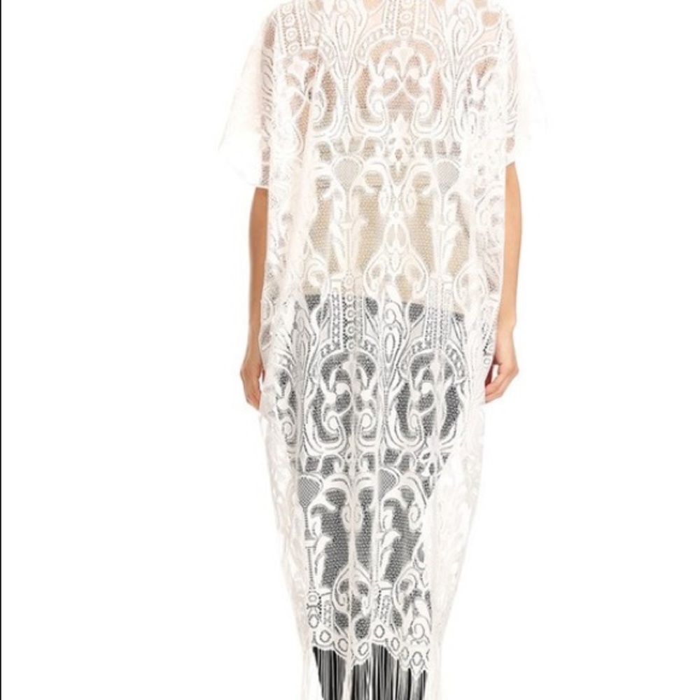 White Kimono / Cardigan - Picture 2 of 5